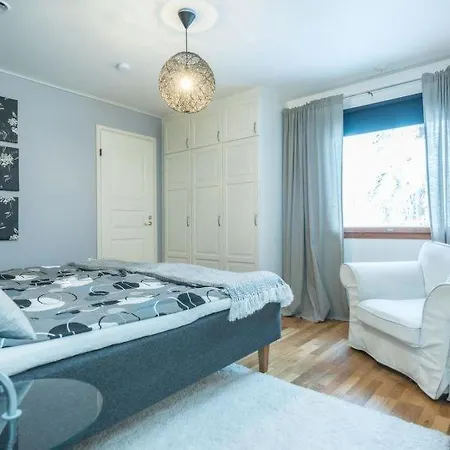 Sleeps 6 Wifi