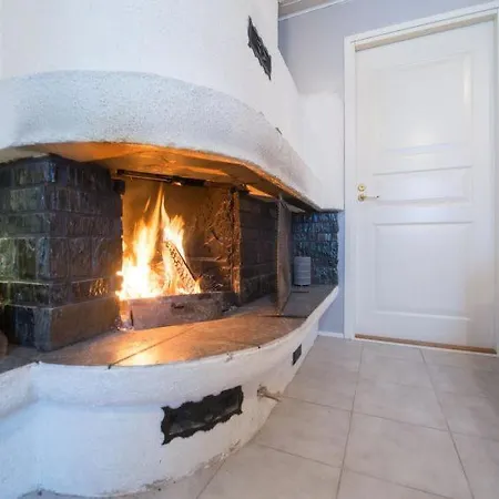 Tatil Evi Sleeps 6 Wifi Sirkka