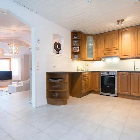 Sleeps 6 Wifi Tatil Evi *